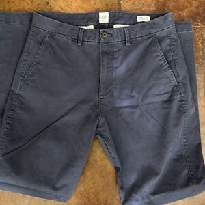 Gap men’s navy pants